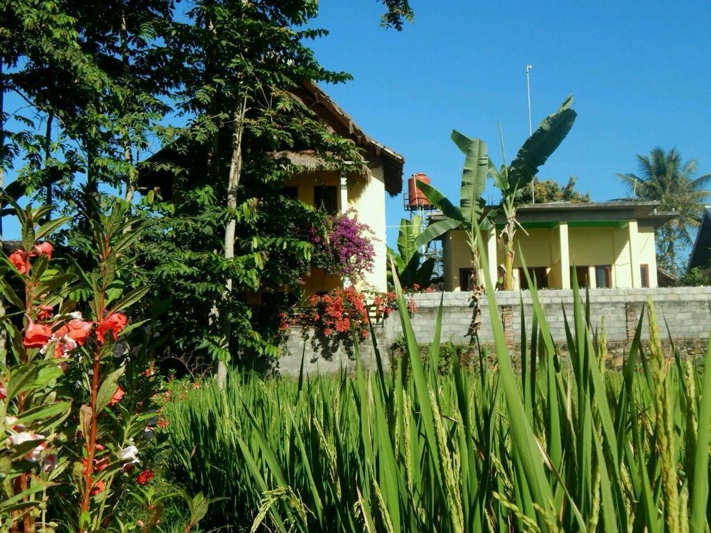 Kembang Kuning Cottages Tetebatu Exterior foto